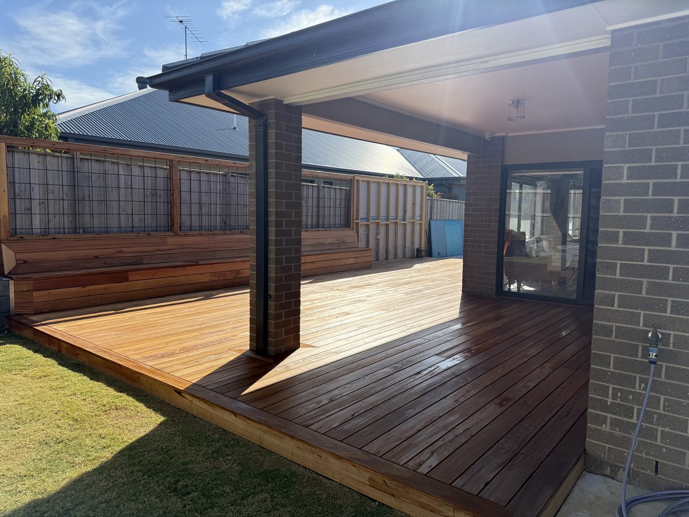 Hardwood deck with built-in bench seat